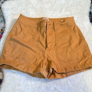 Women's market & spruce yellow/Tan Shorts size 4